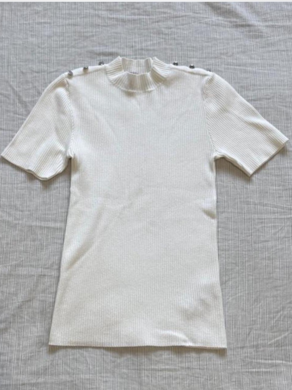 Forever21 Classic White Ribbed Short-Sleeve Mockneck Top